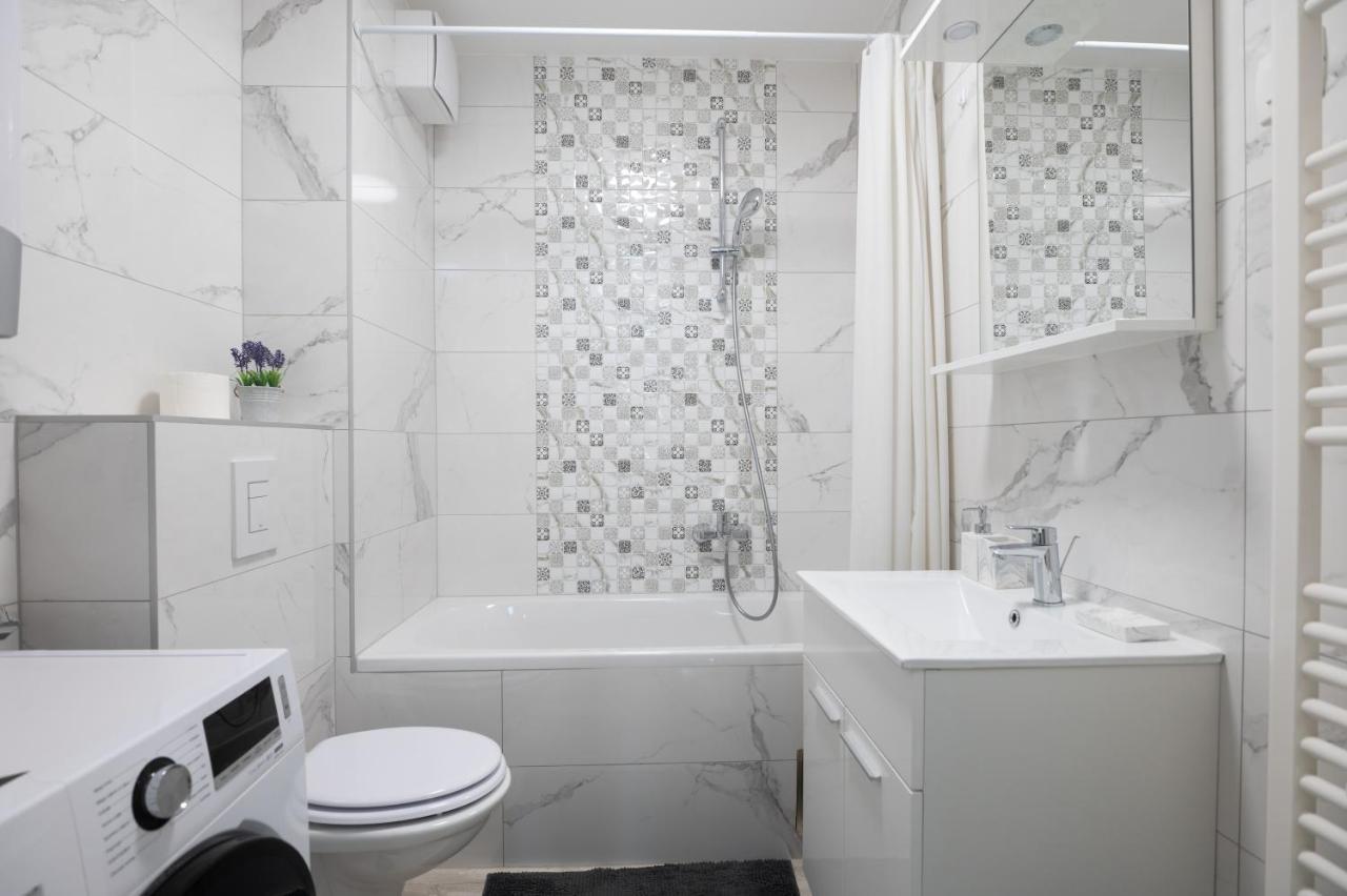 Blue Horizon Zara Apartment Luaran gambar
